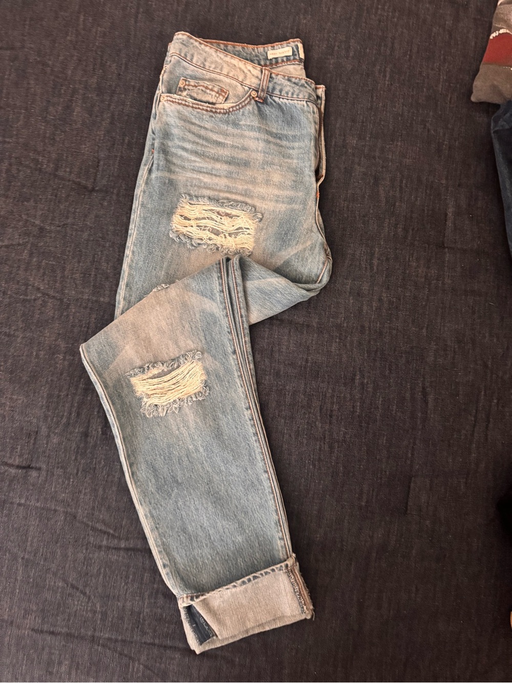 Light Blue Distressed womensJeans never worn